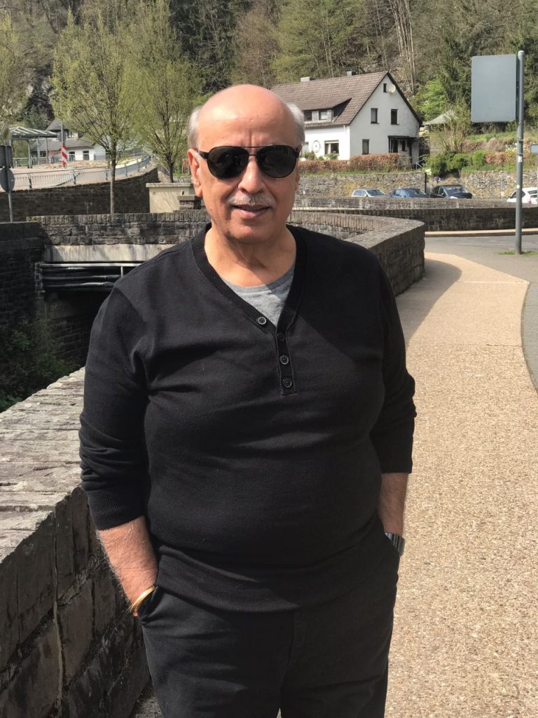 <b>Stock Broker</b> in Delhi